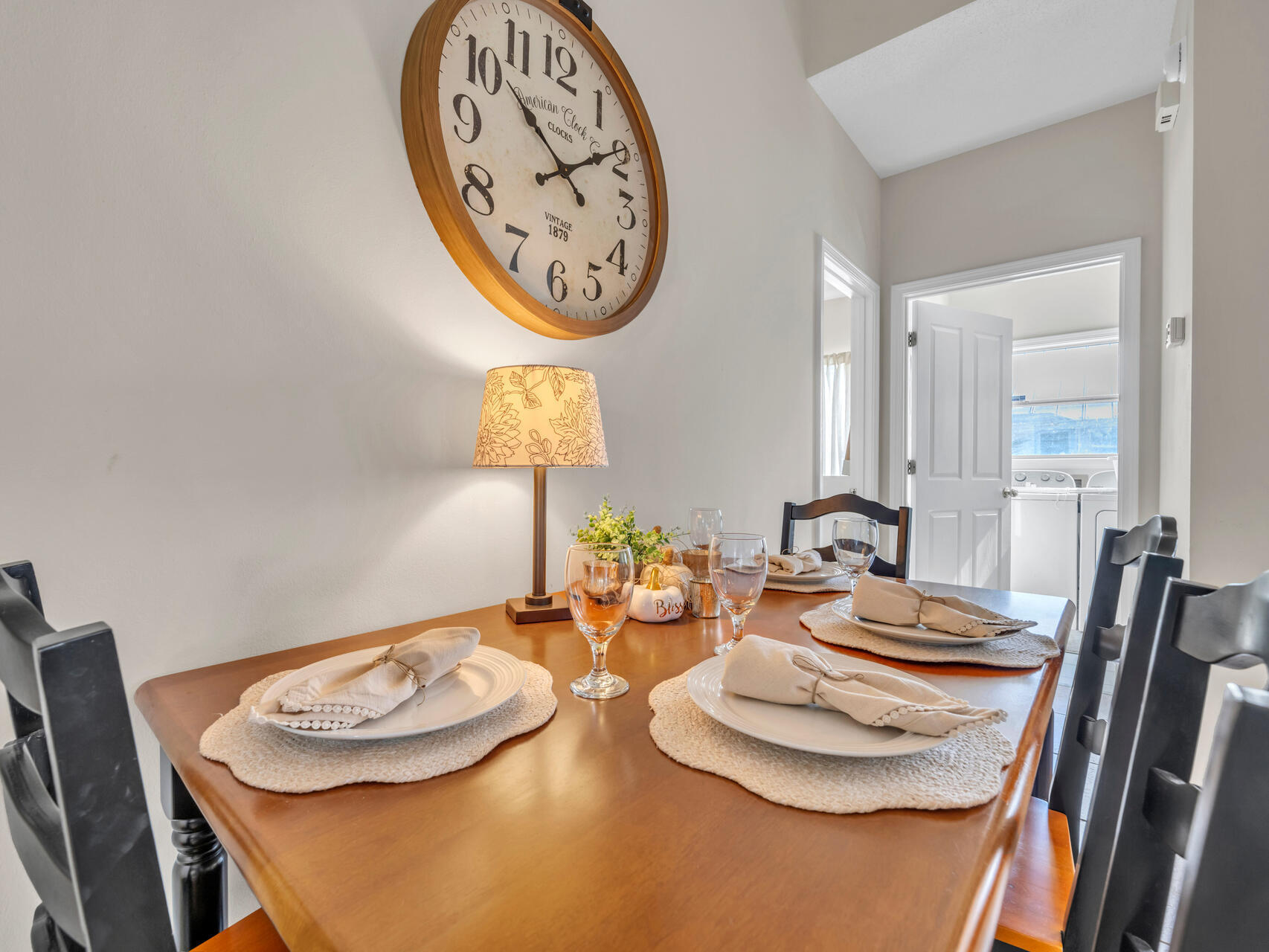 4452 Ocean View Drive