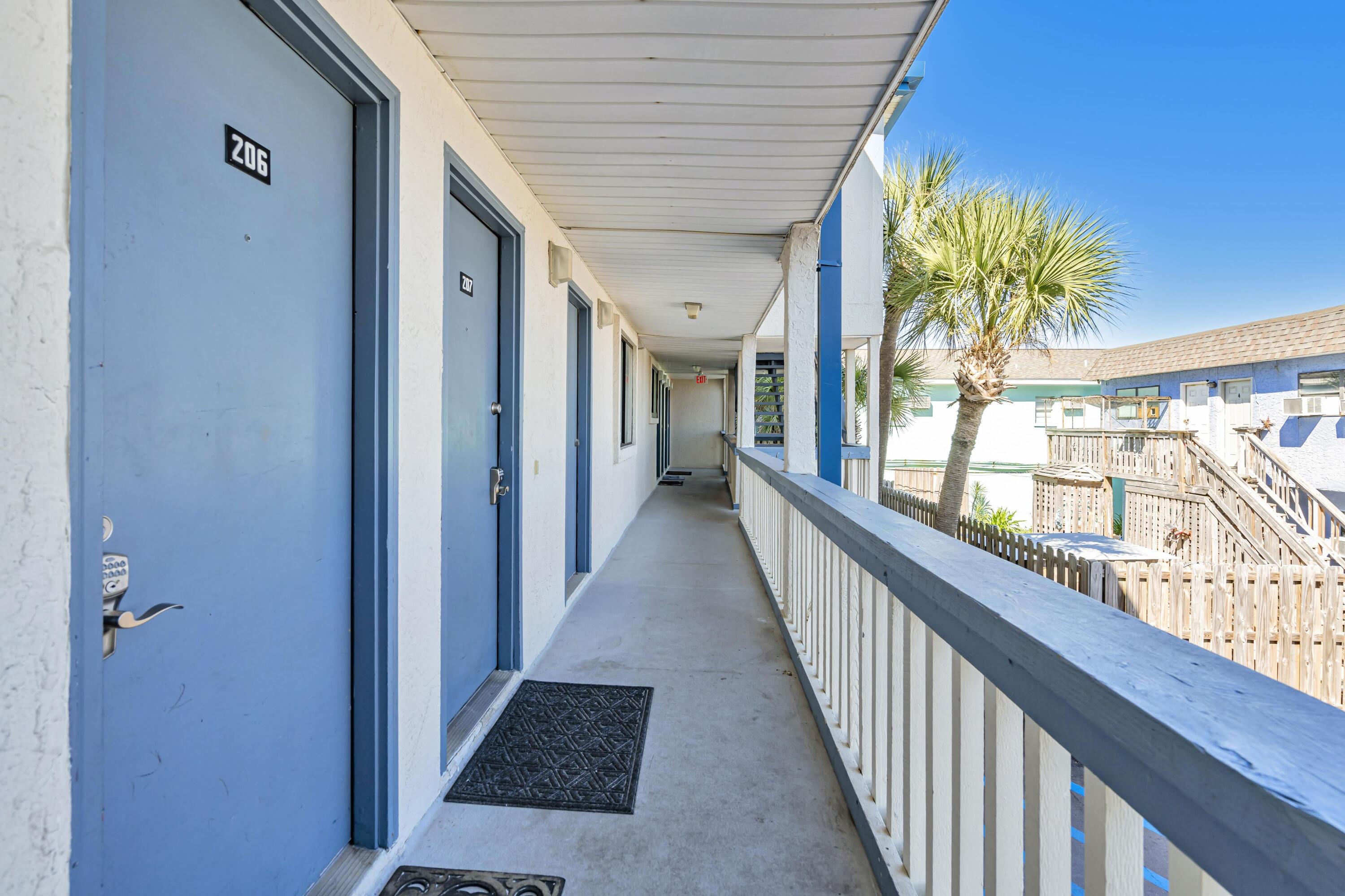 8610 Surf Drive 206
