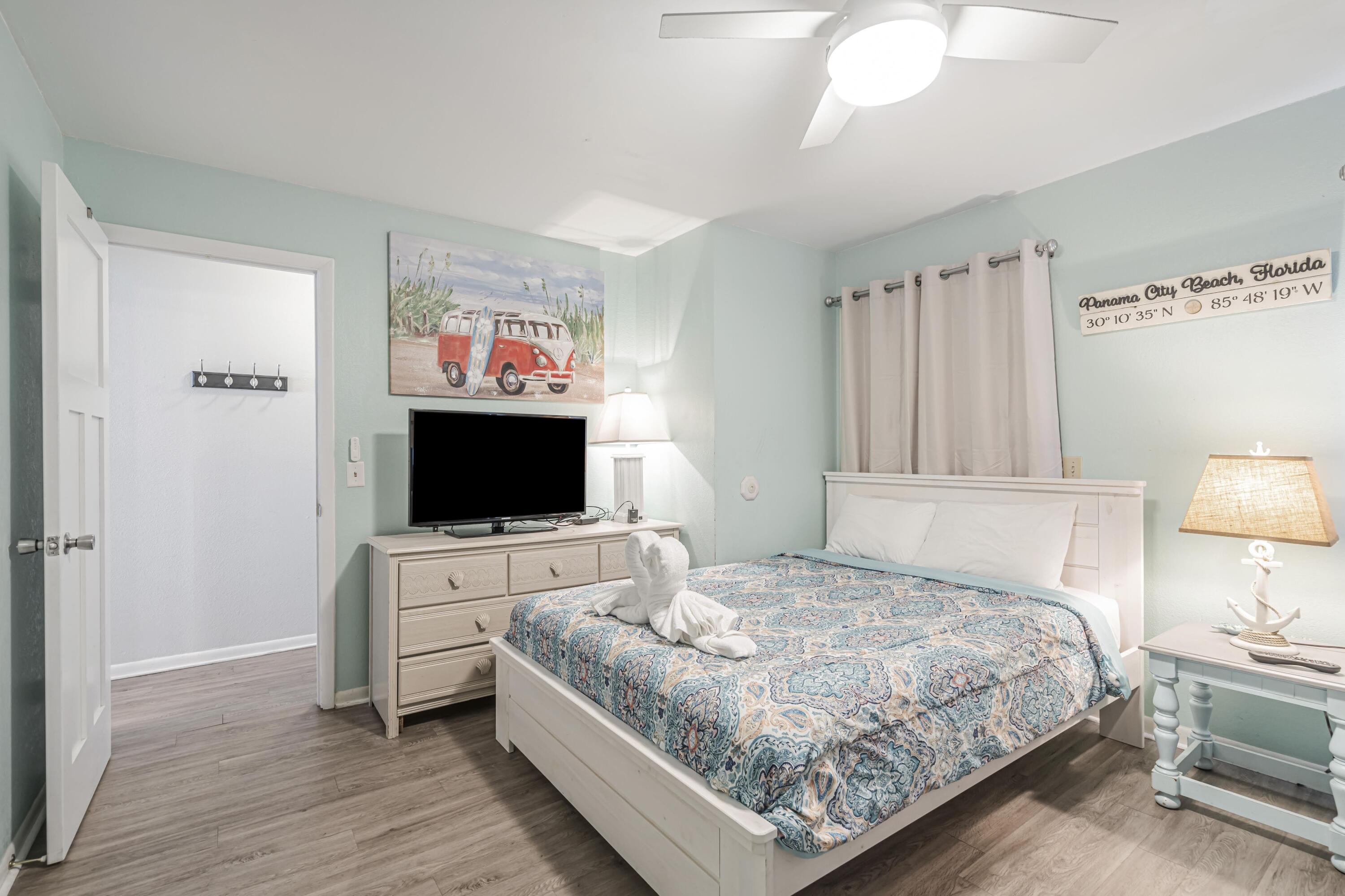 8610 Surf Drive 206