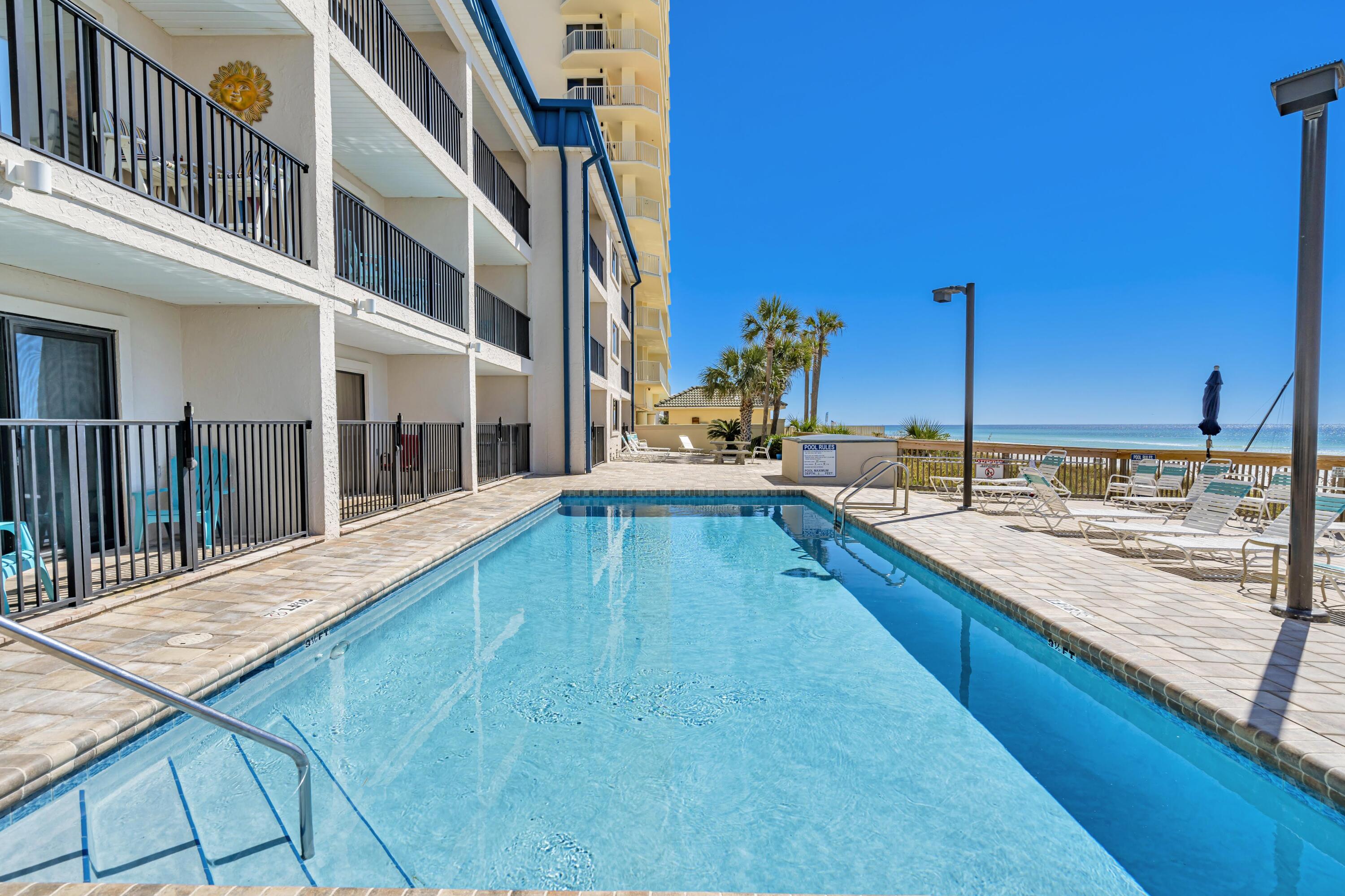 8610 Surf Drive 206