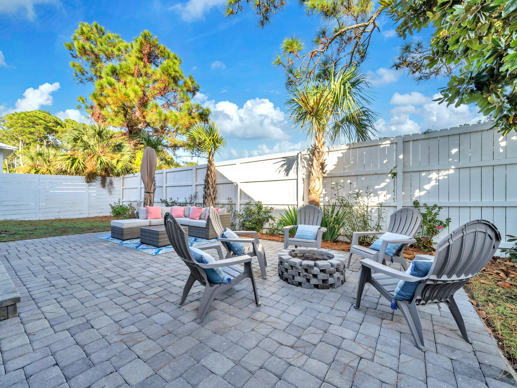 283 Lakeland Drive