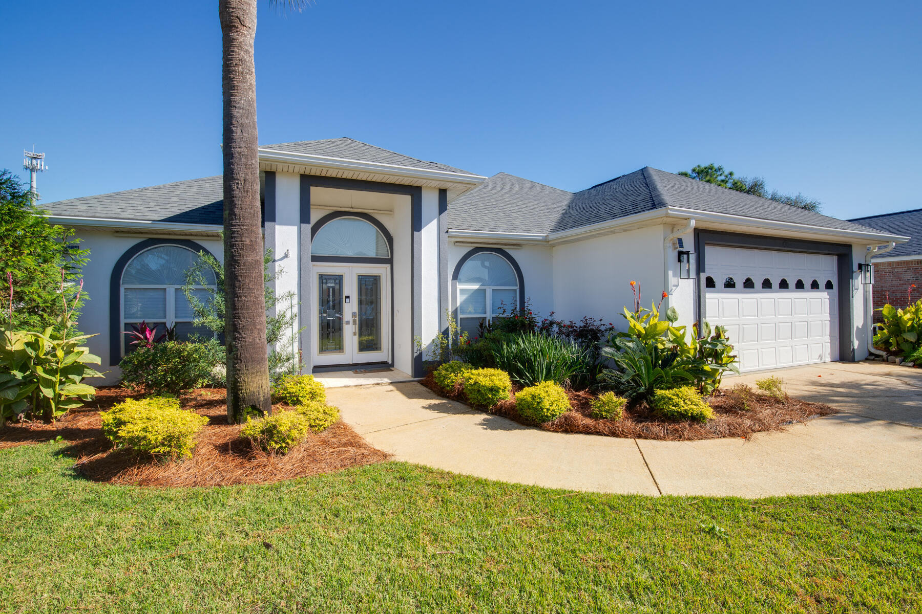 280 Avalon Boulevard