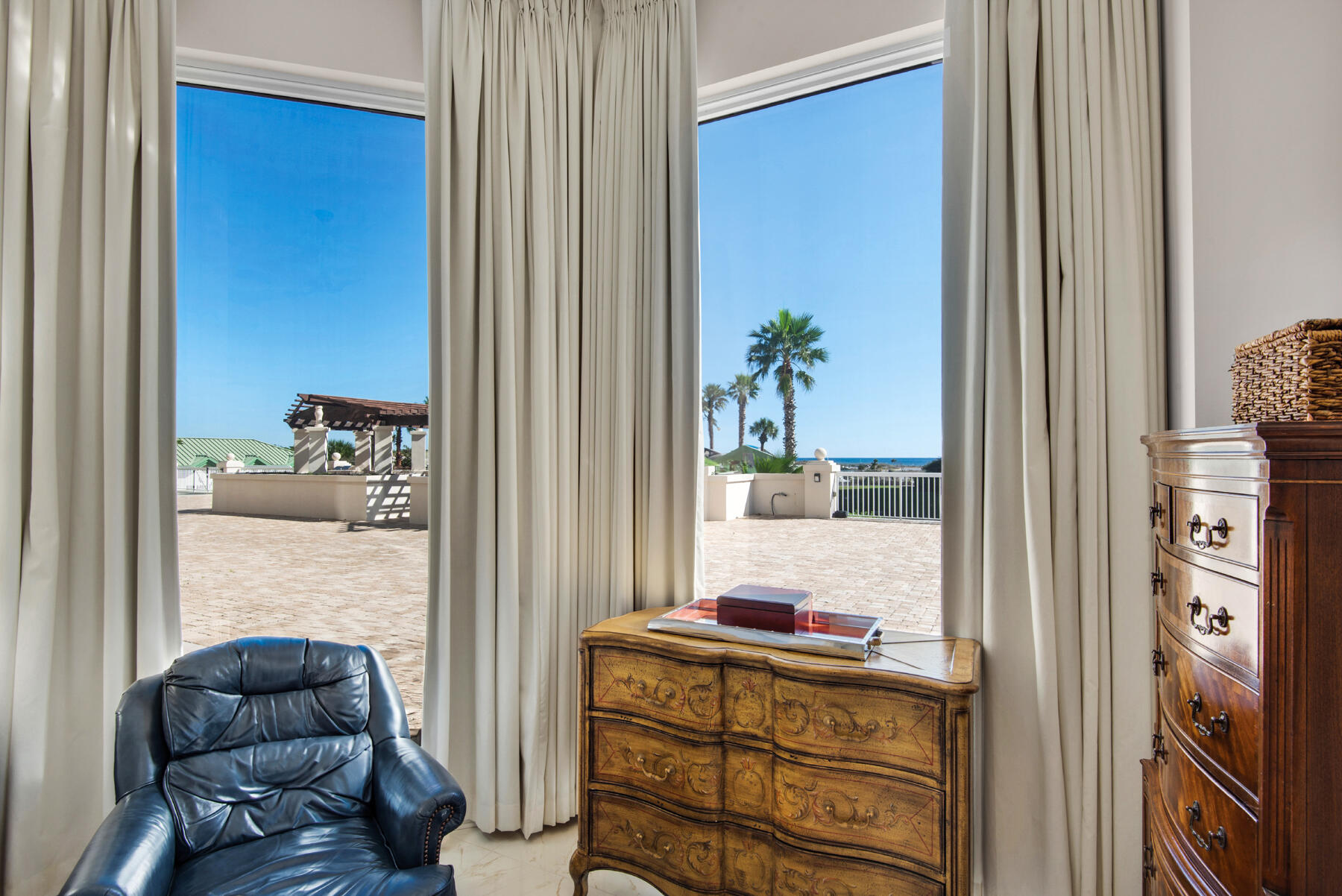 15500 Emerald Coast Parkway UNIT 206