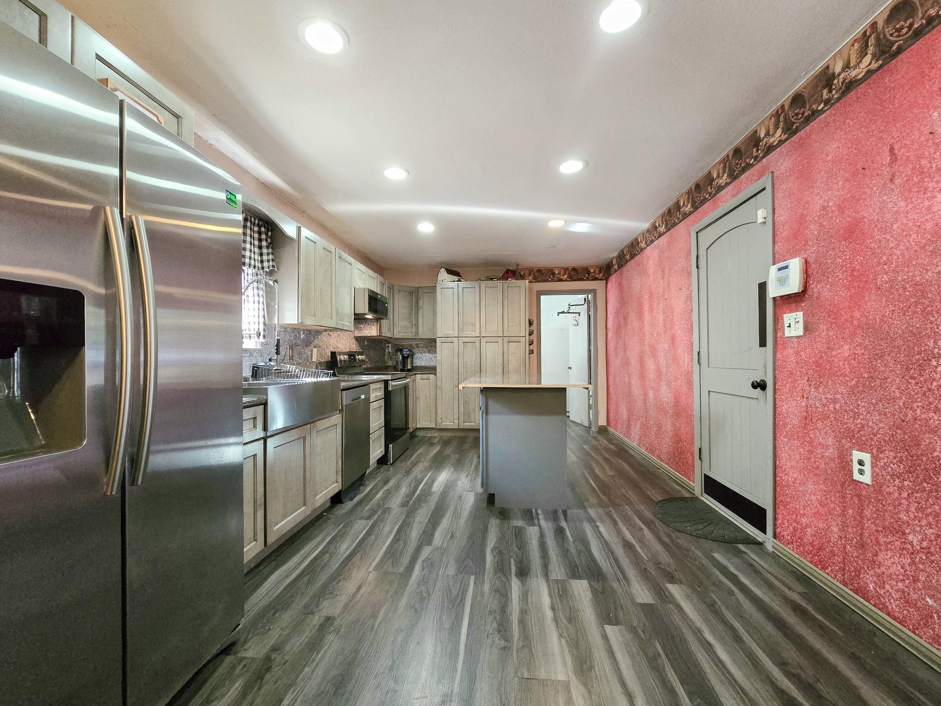 40 Maple Avenue