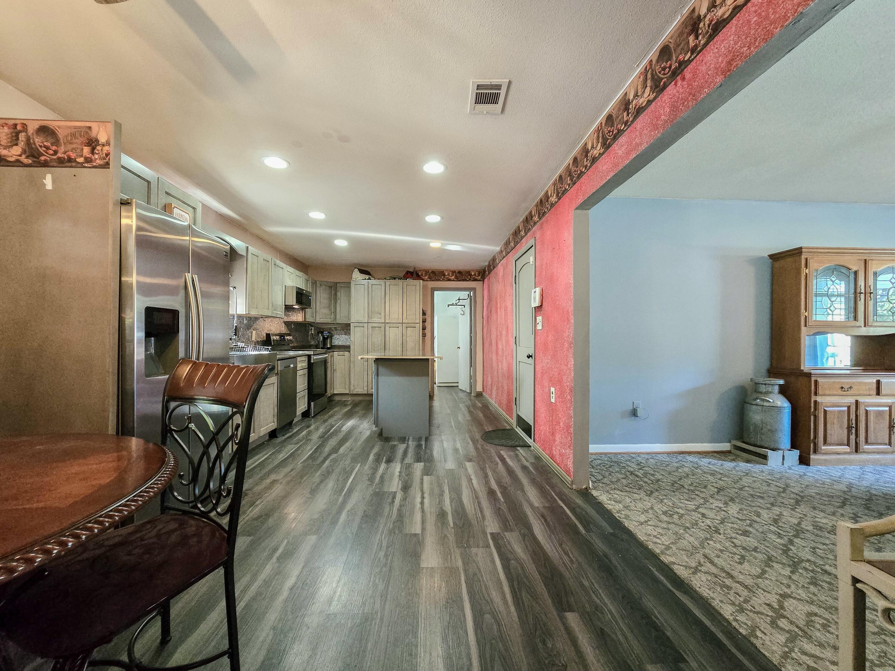 40 Maple Avenue