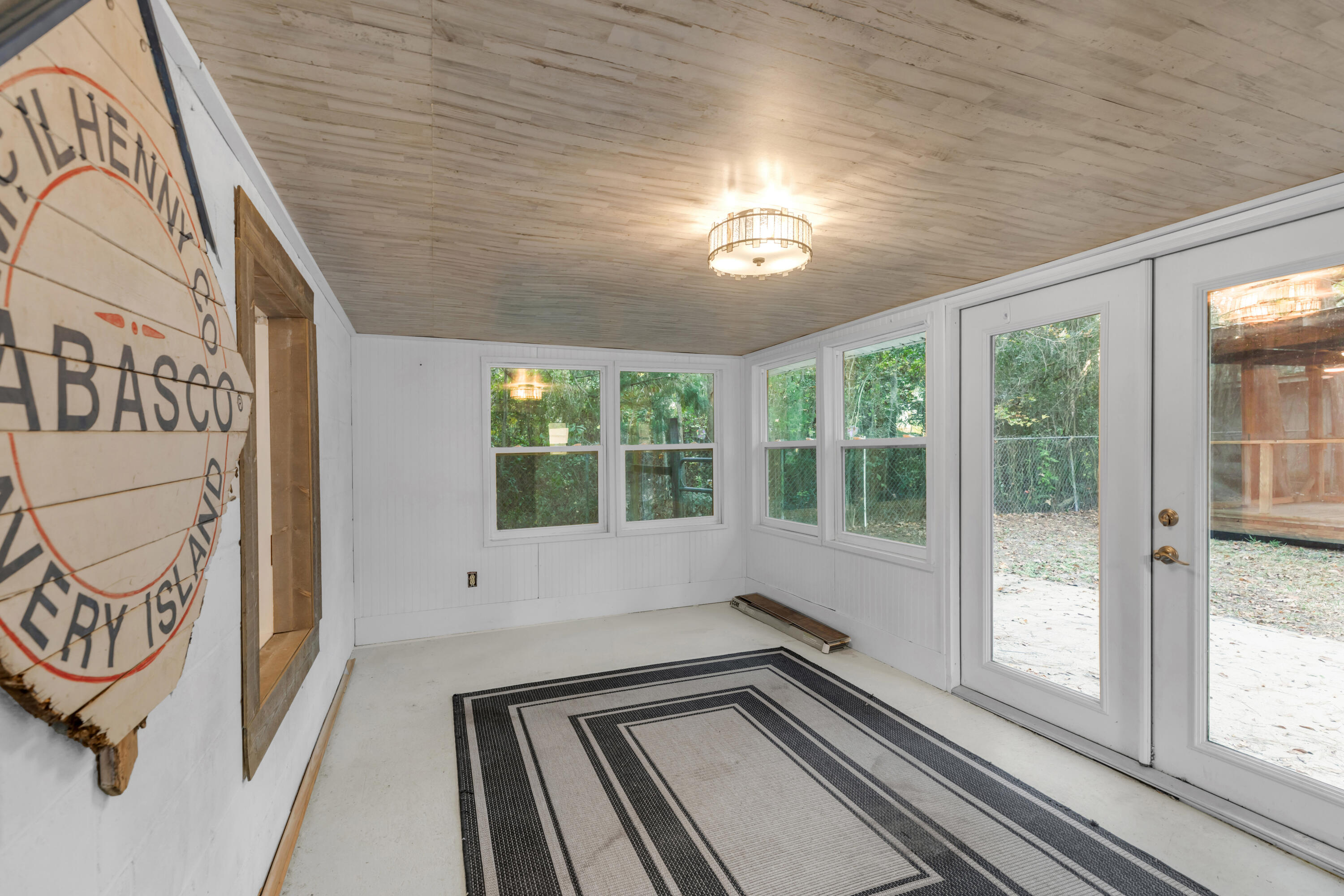 810 Mcdaniels Fishcamp Road