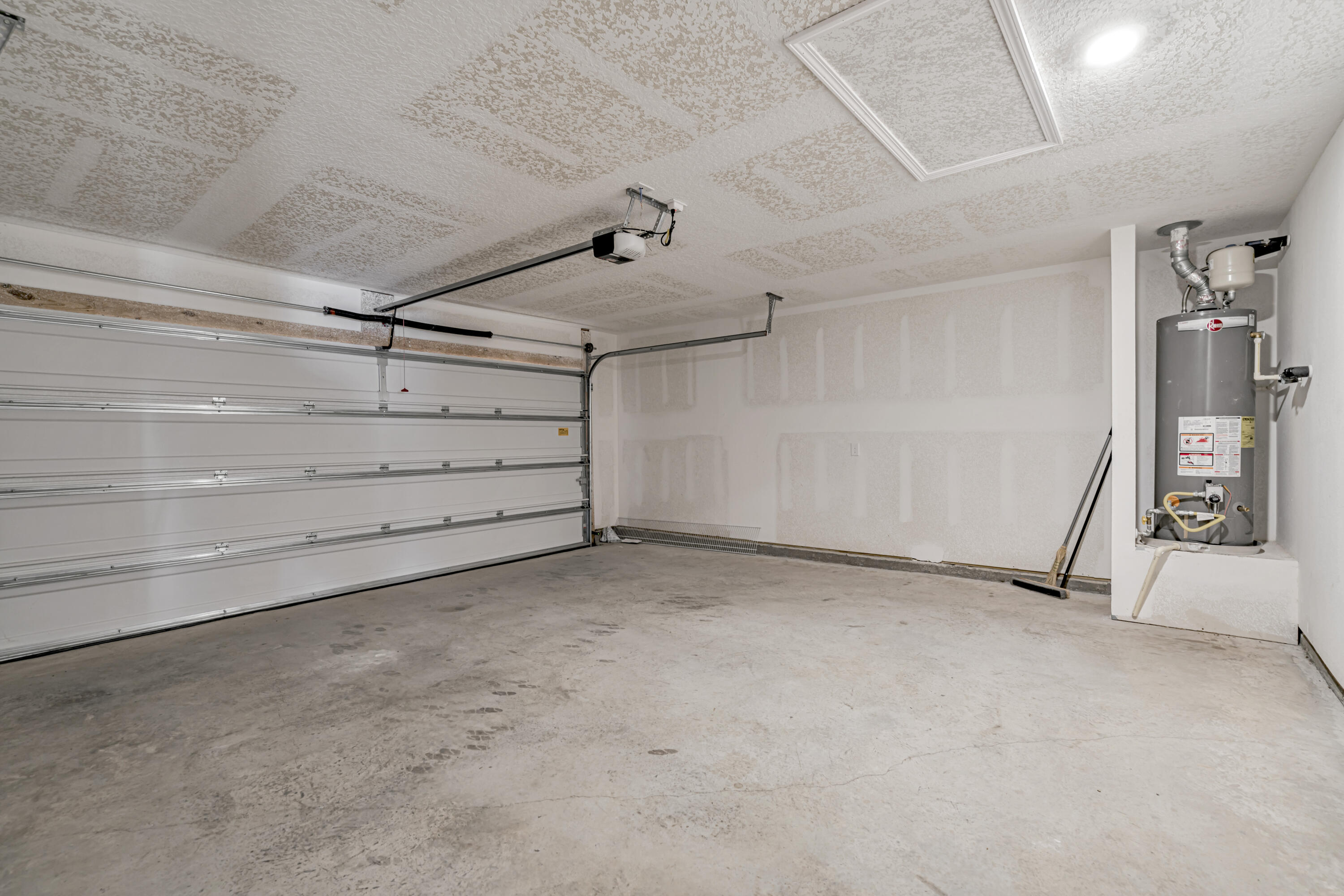 1109 Valor Walk