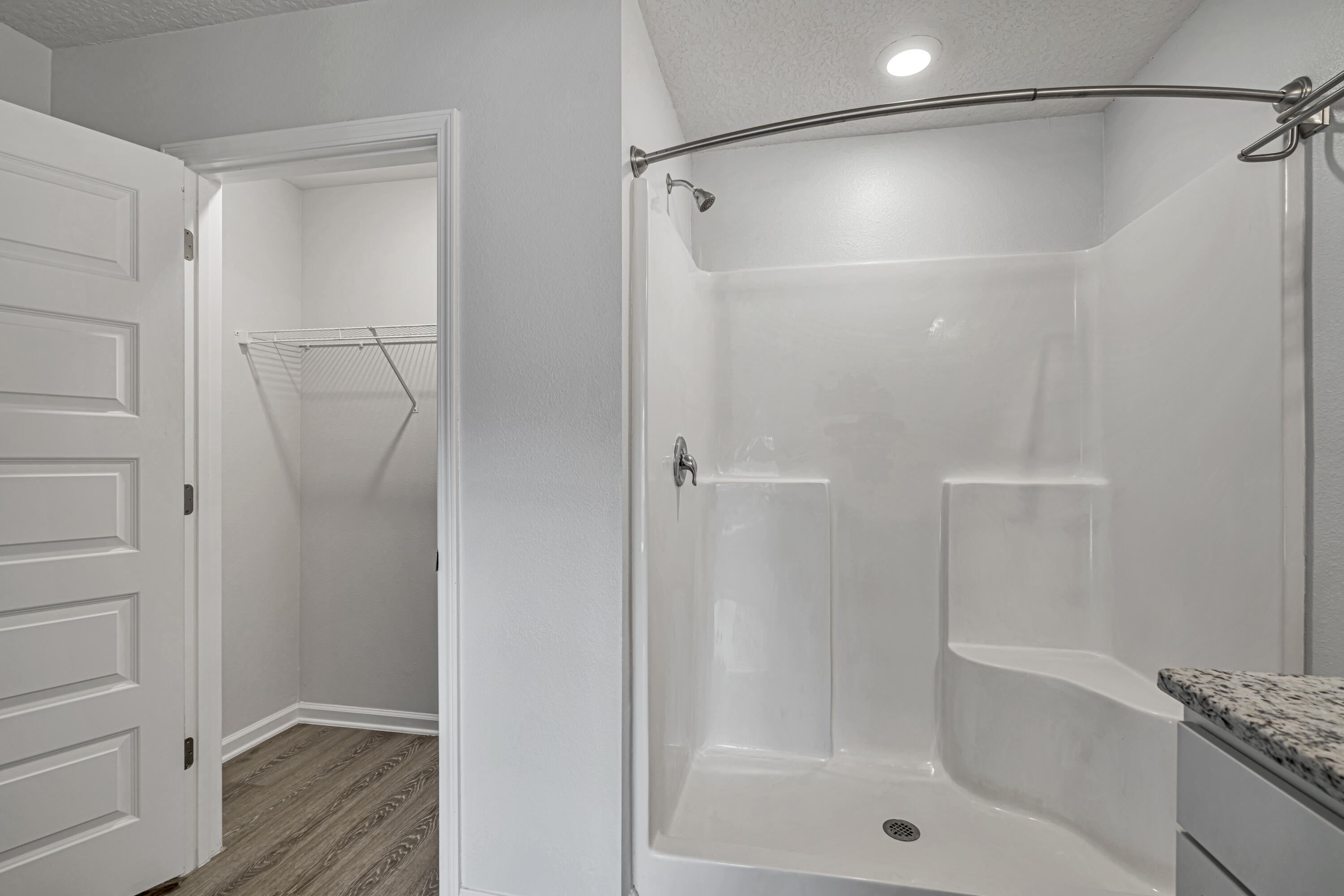 1109 Valor Walk