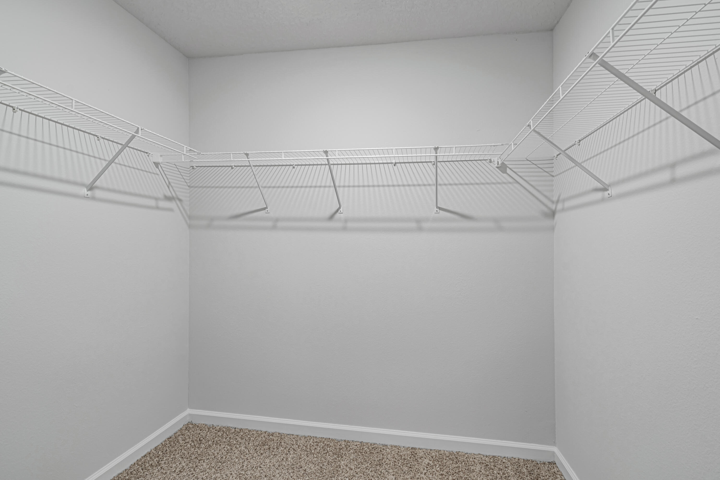 1109 Valor Walk
