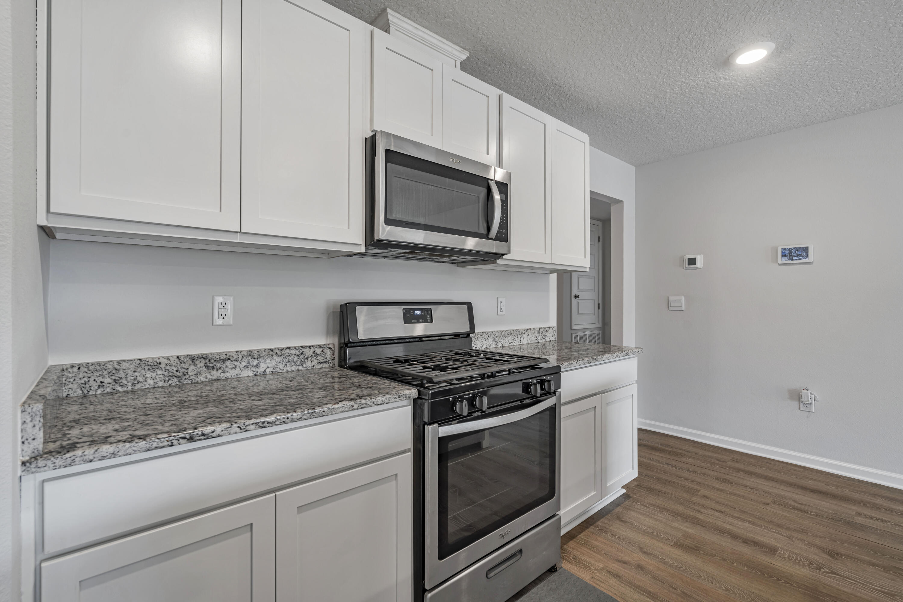 1109 Valor Walk