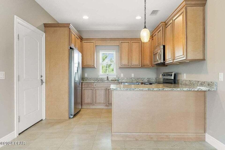 413 Geneva Avenue