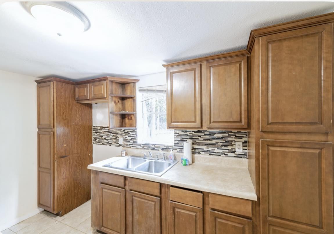 170 E Burdick Avenue, DeFuniak Springs