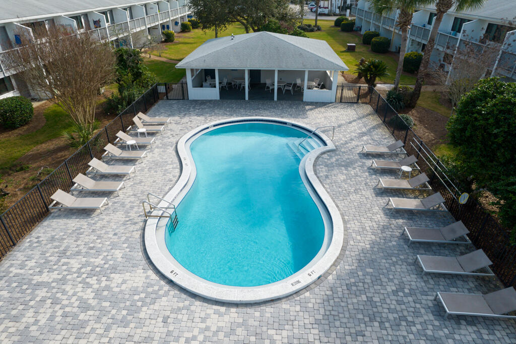 3605 E County Highway 30A, 106