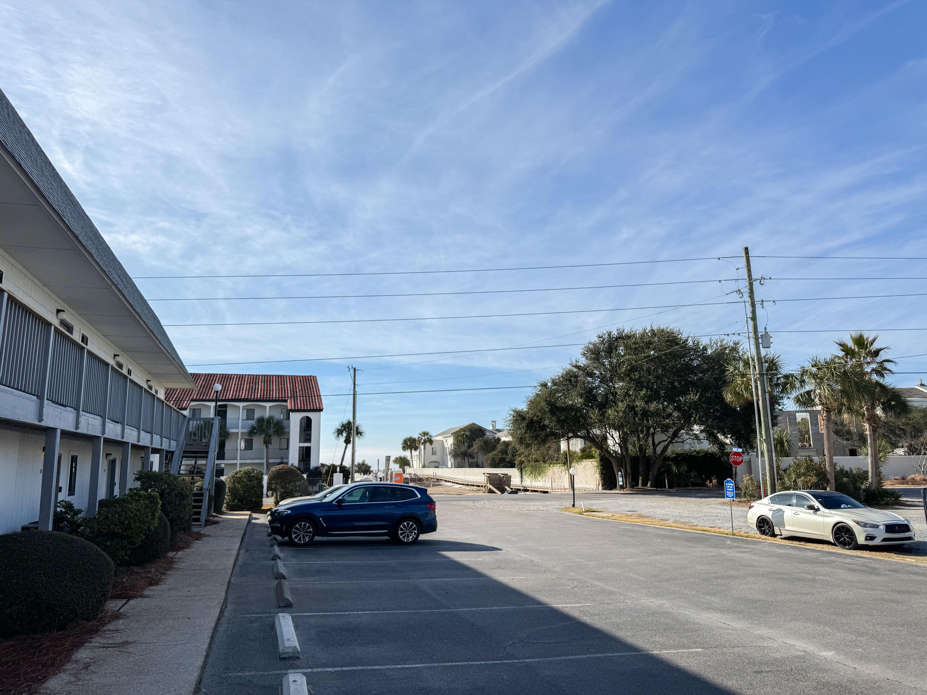 3605 E County Highway 30A, 106