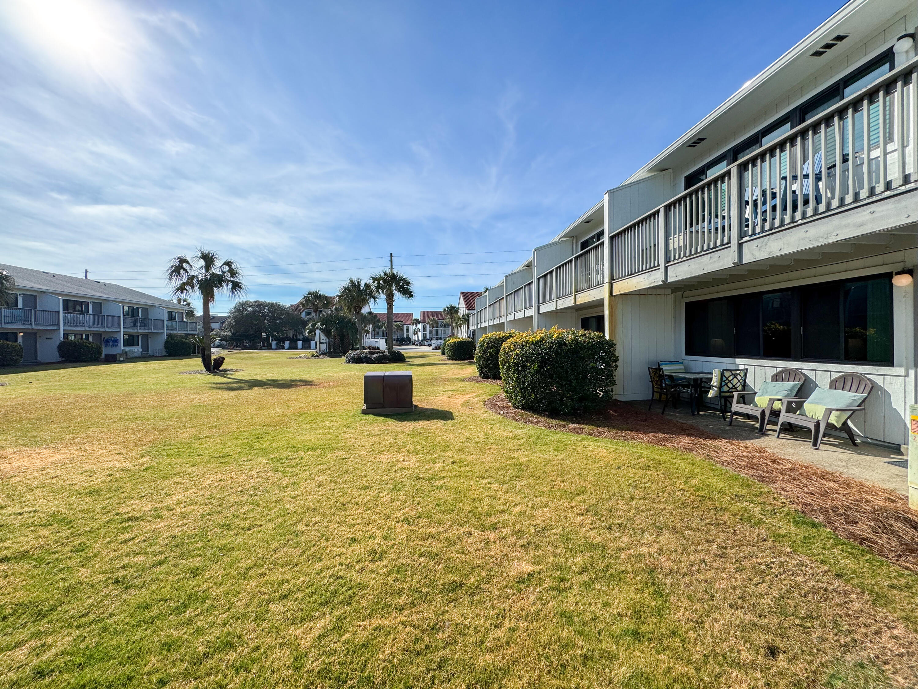 3605 E County Highway 30A, 106
