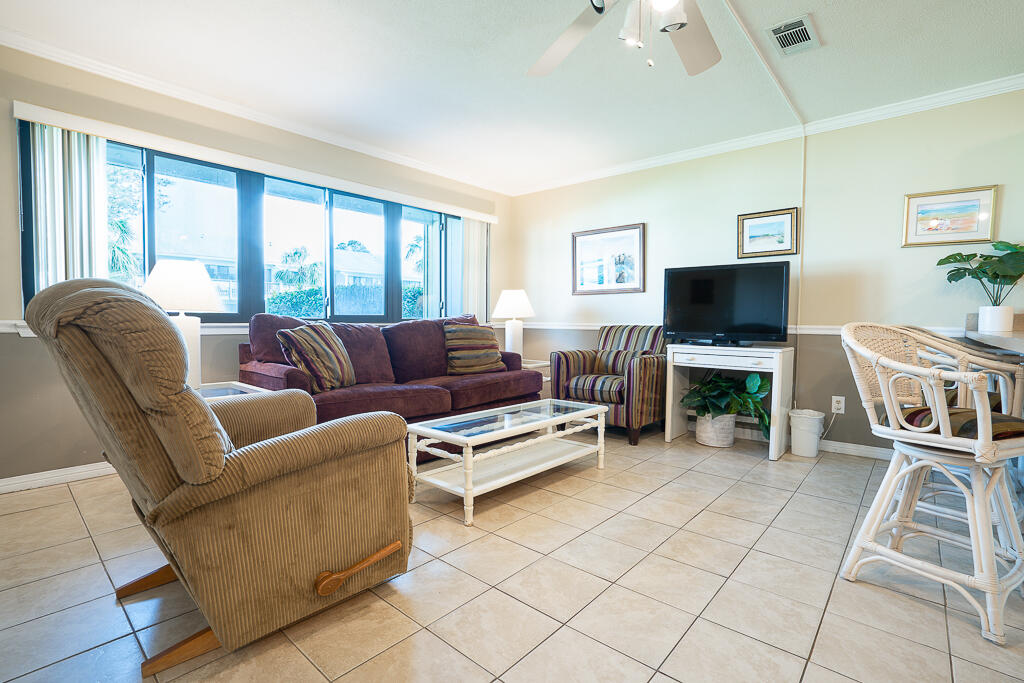 3605 E County Highway 30A, 106