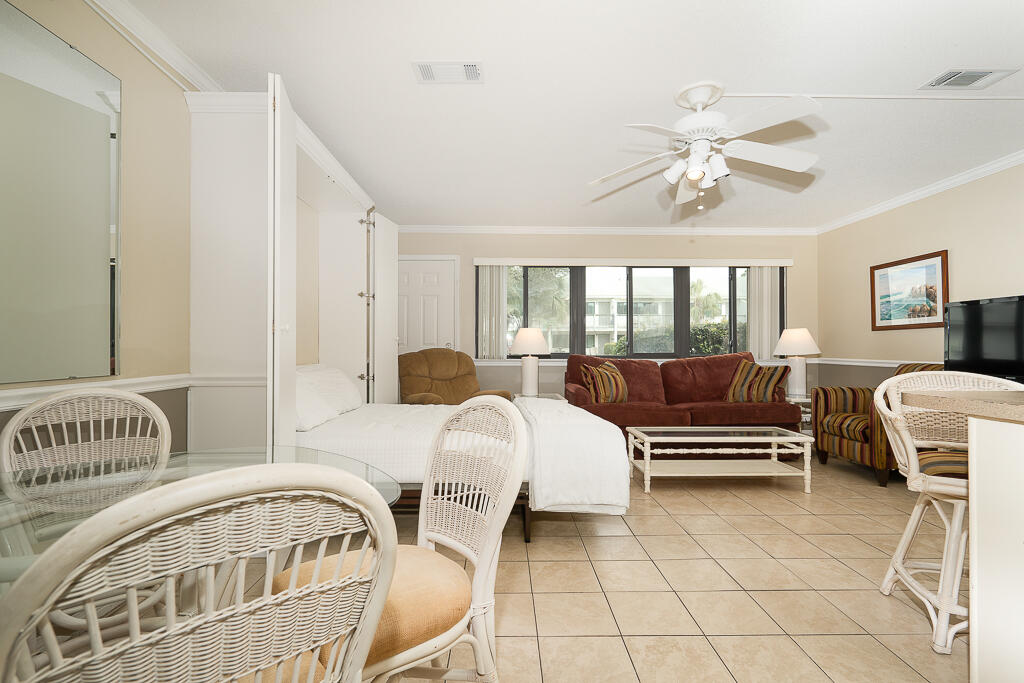 3605 E County Highway 30A, 106