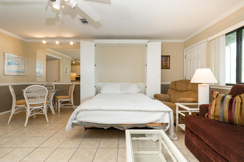 3605 E County Highway 30A, 106