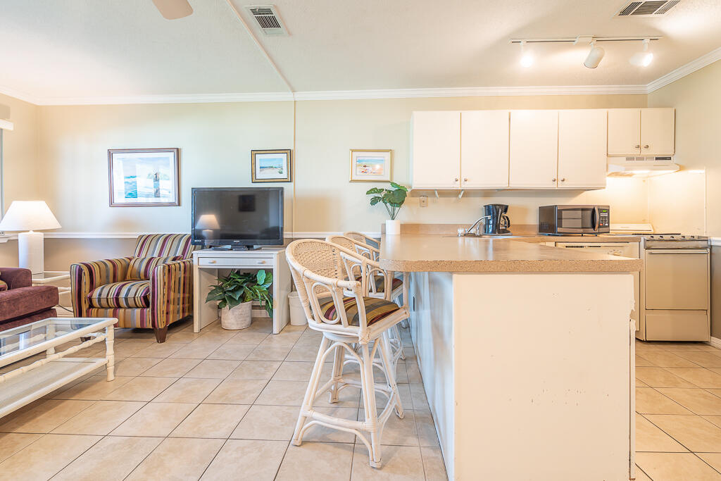 3605 E County Highway 30A, 106