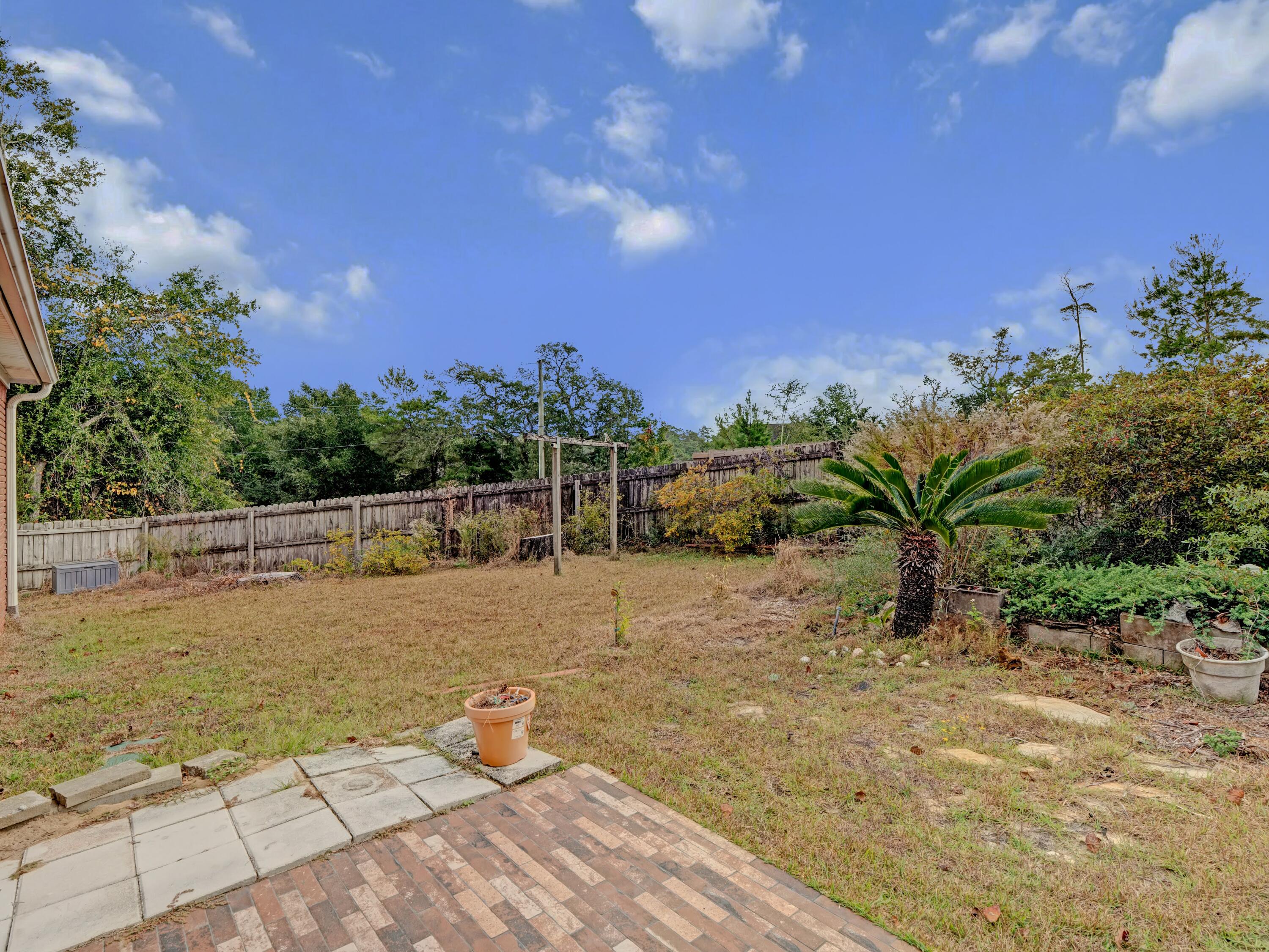 801 Sparkleberry Cove