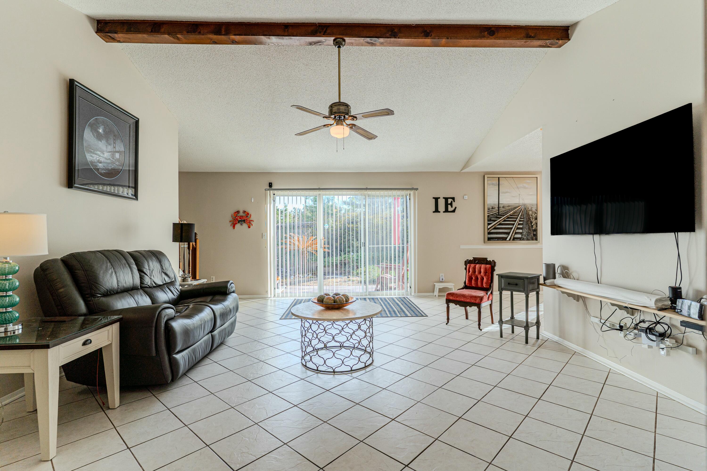 801 Sparkleberry Cove