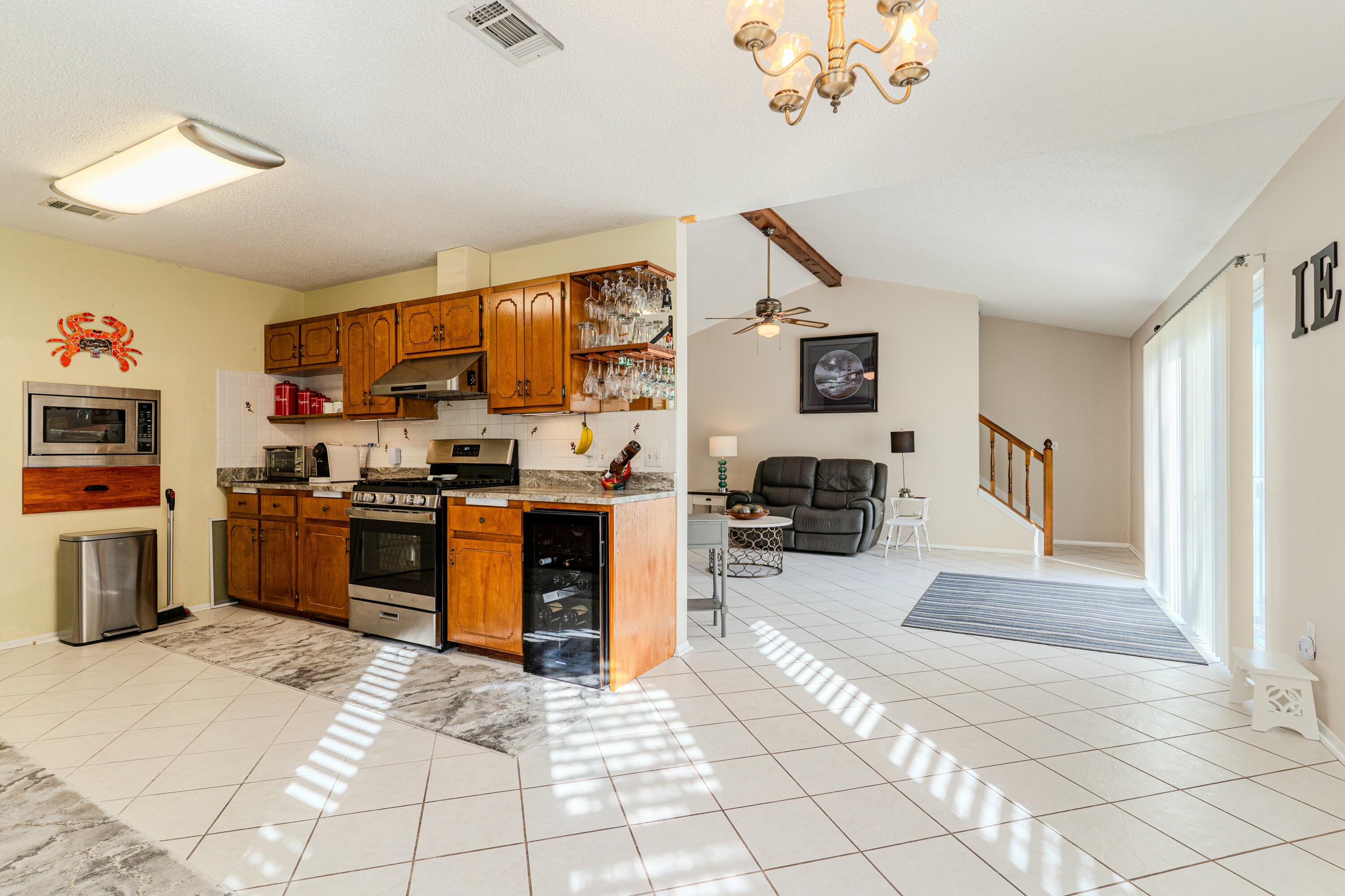 801 Sparkleberry Cove