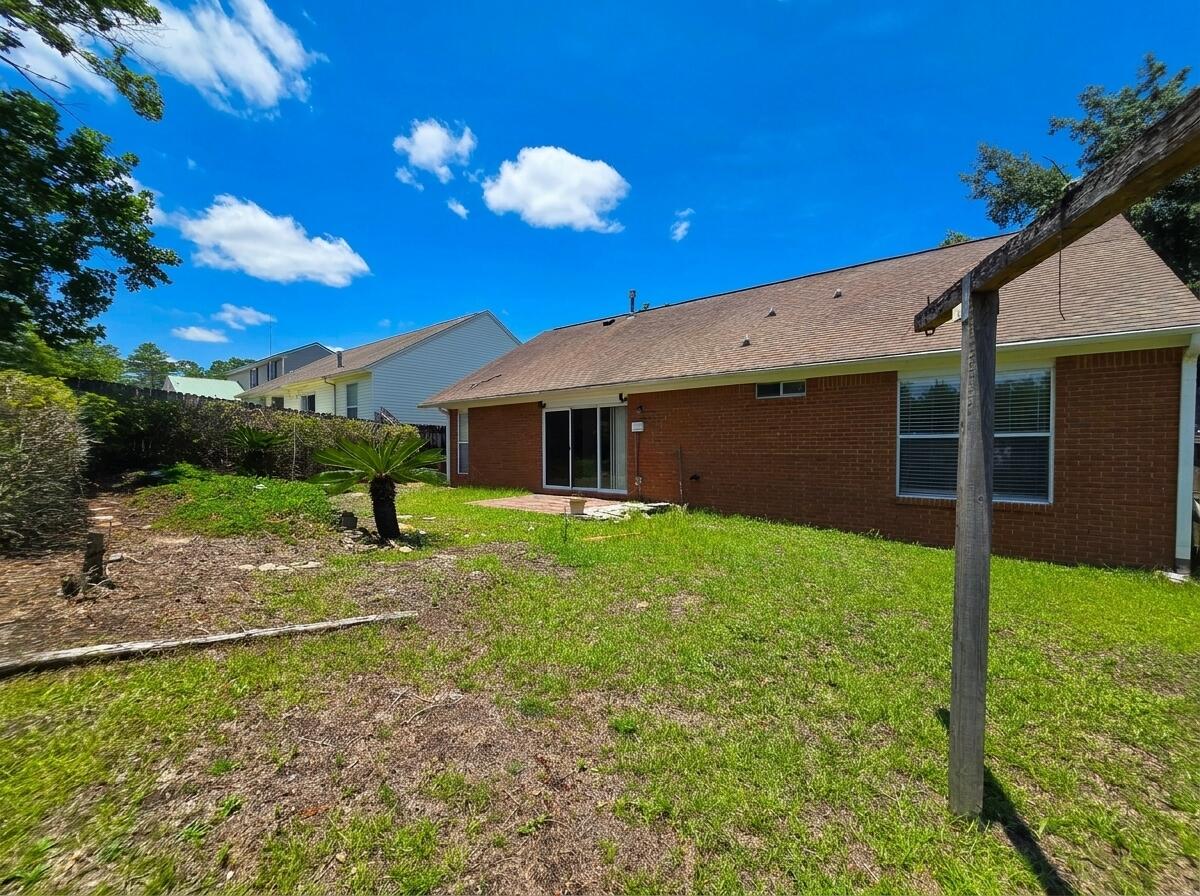 801 Sparkleberry Cove