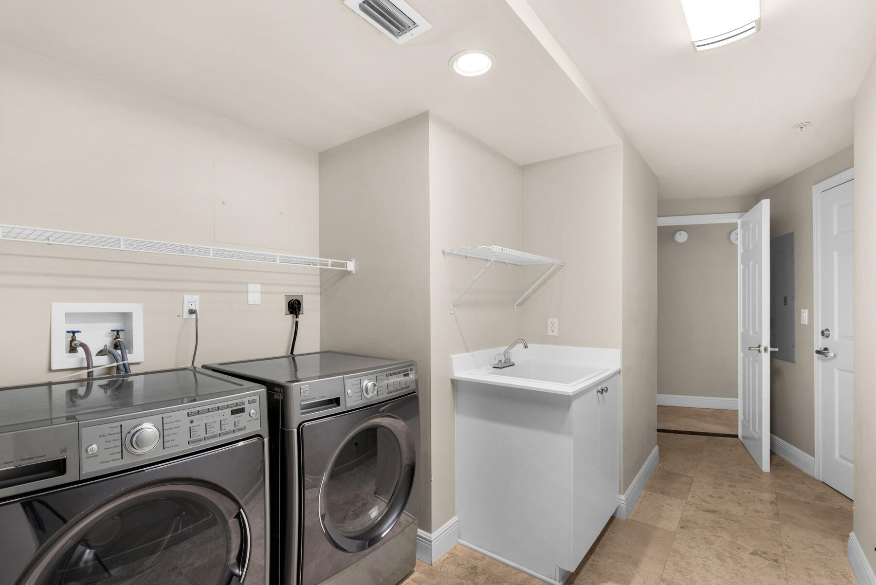 15200 Emerald Coast Parkway UNIT 605