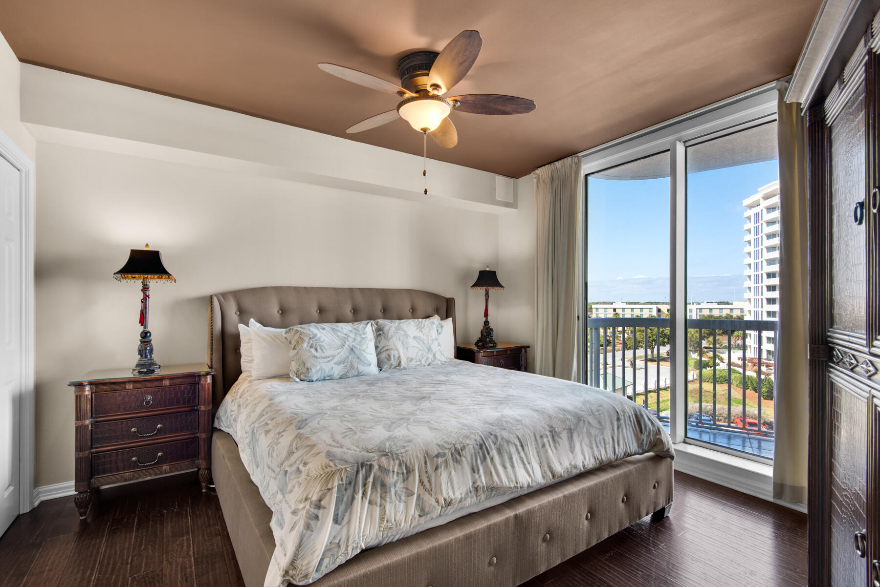 15200 Emerald Coast Parkway UNIT 605