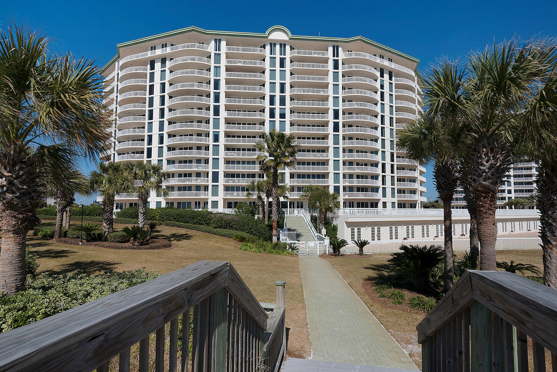 15200 Emerald Coast Parkway UNIT 605