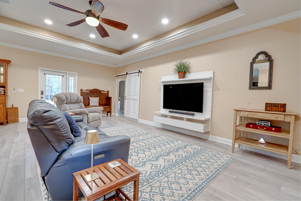 5781 Wayne Rogers Road