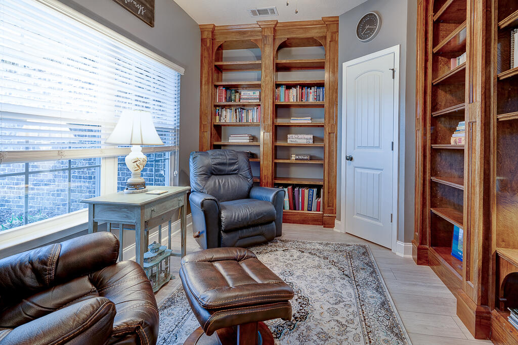 5781 Wayne Rogers Road