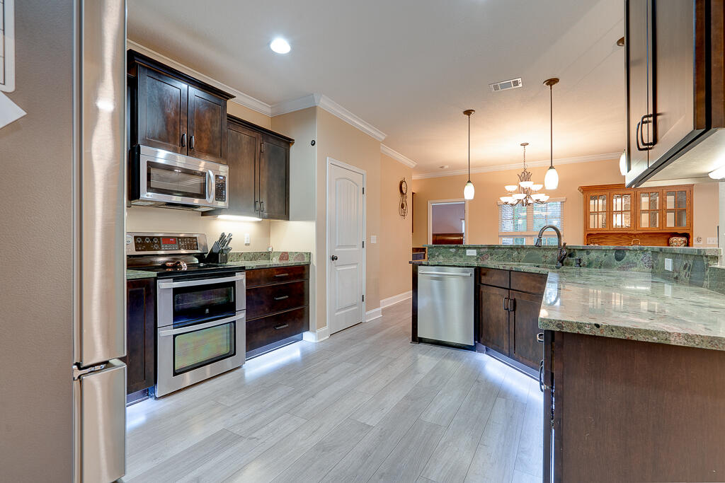 5781 Wayne Rogers Road