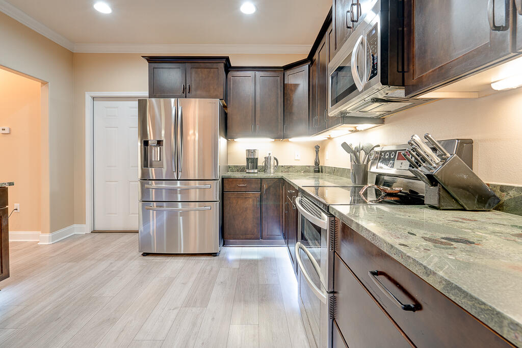 5781 Wayne Rogers Road
