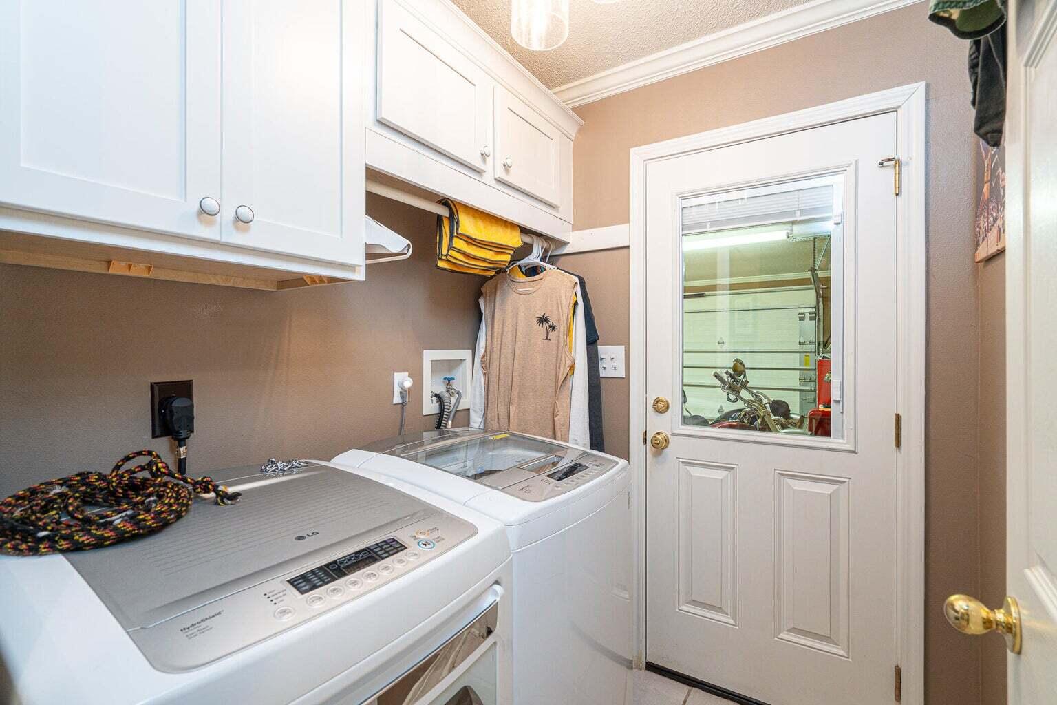 4663 Sunsail Circle