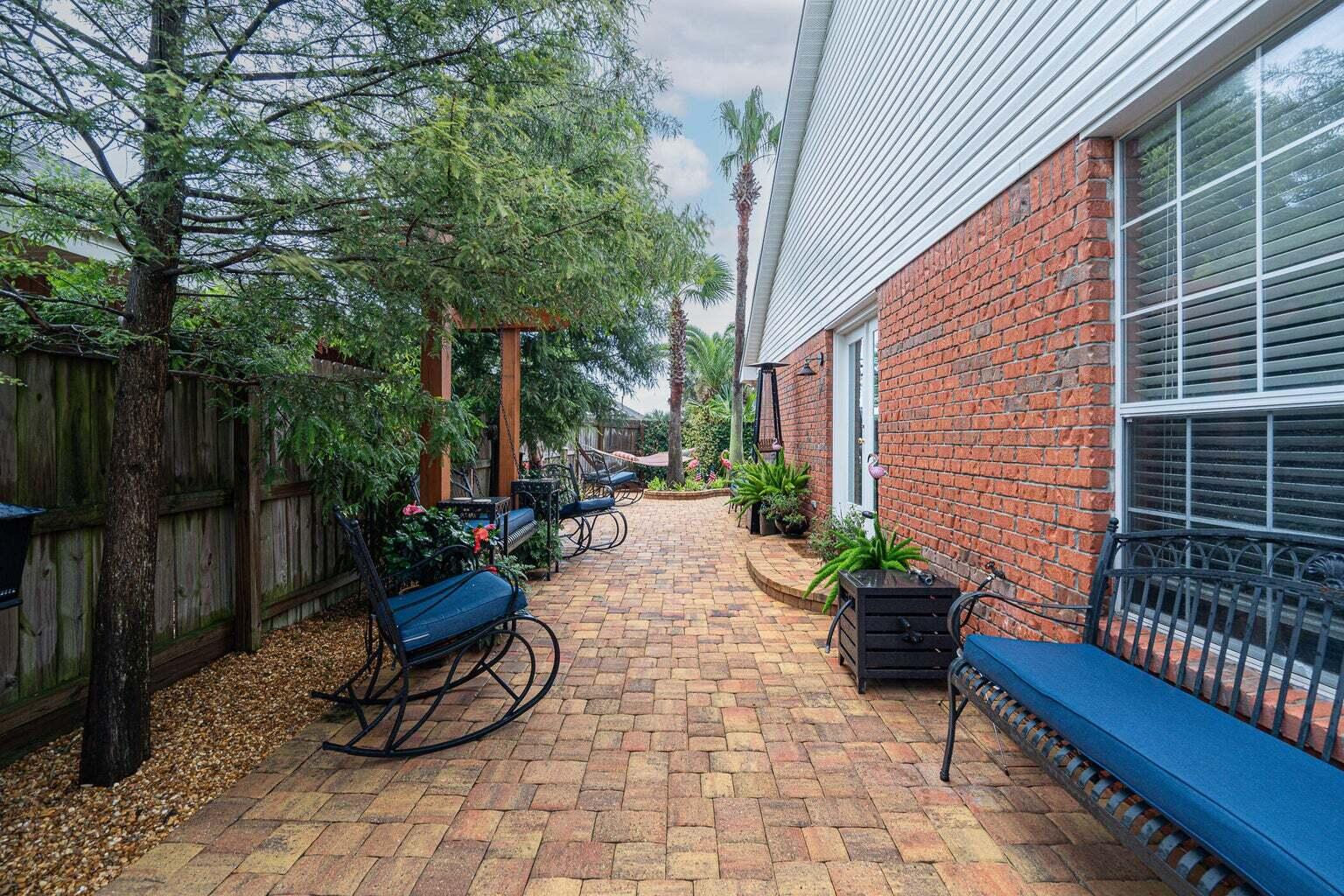 4663 Sunsail Circle