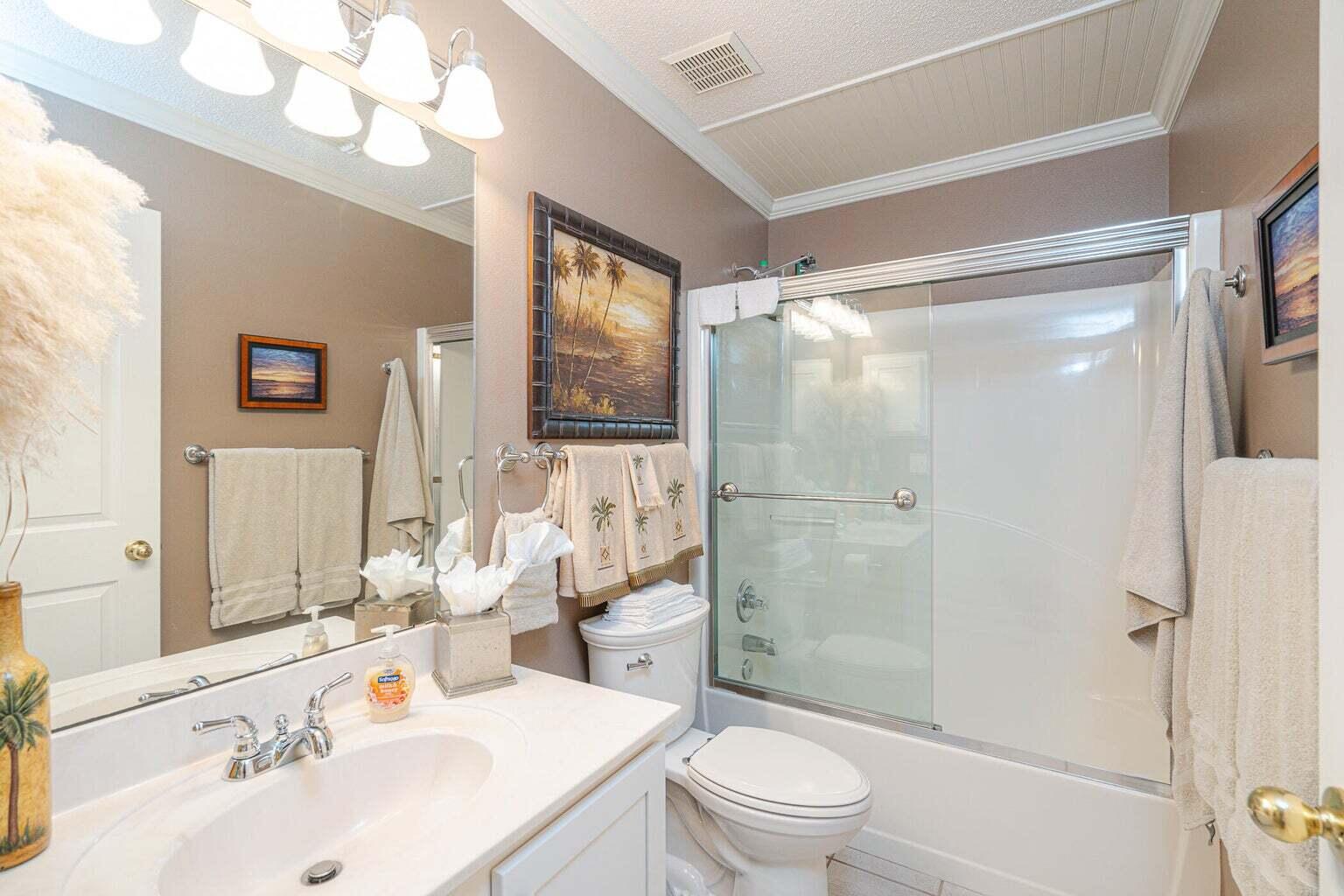 4663 Sunsail Circle