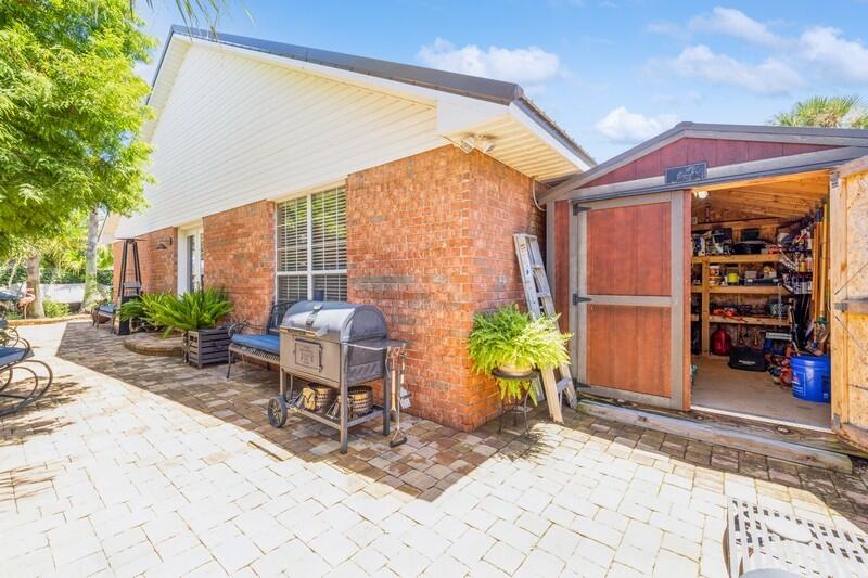 4663 Sunsail Circle