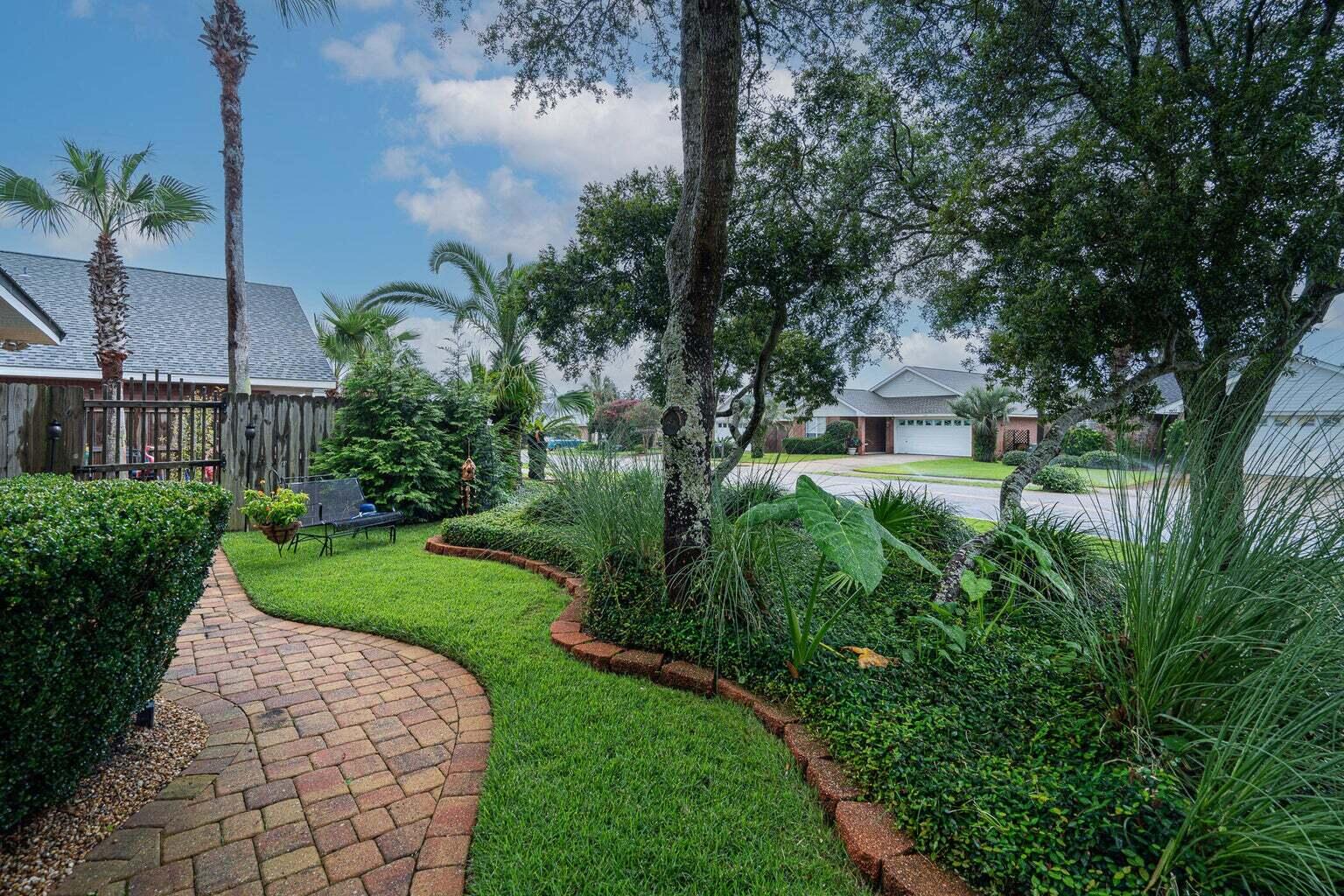 4663 Sunsail Circle