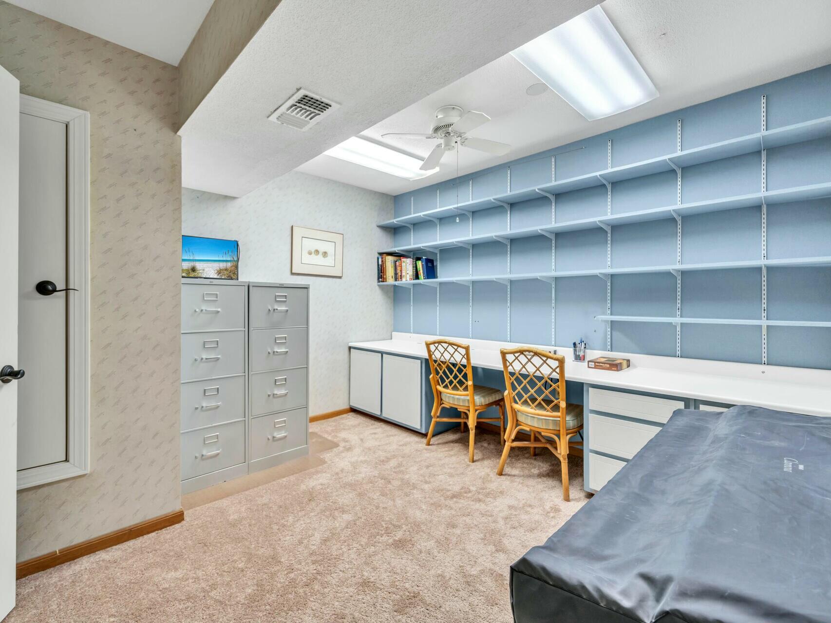 808 Dawn Lane