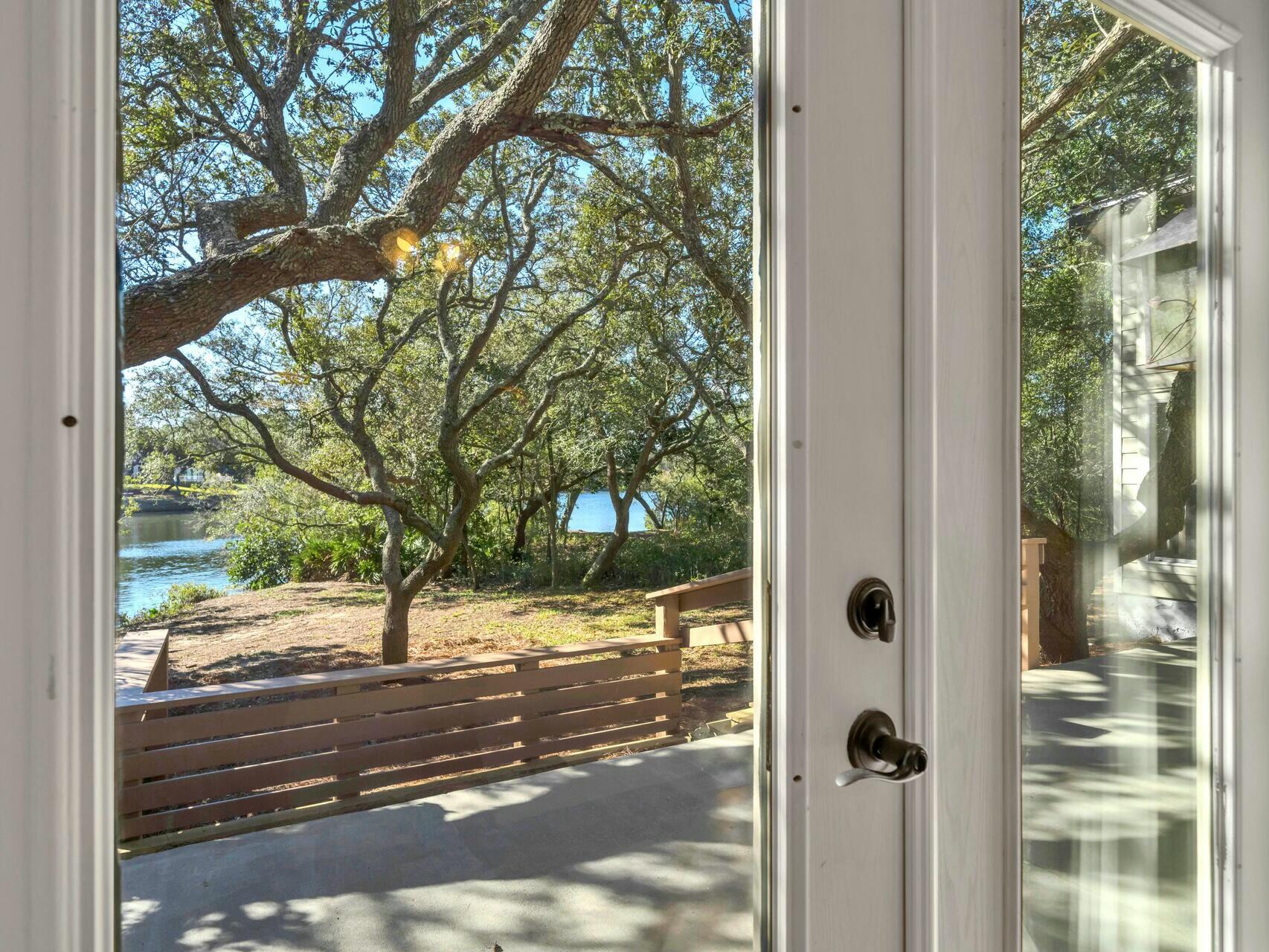 808 Dawn Lane
