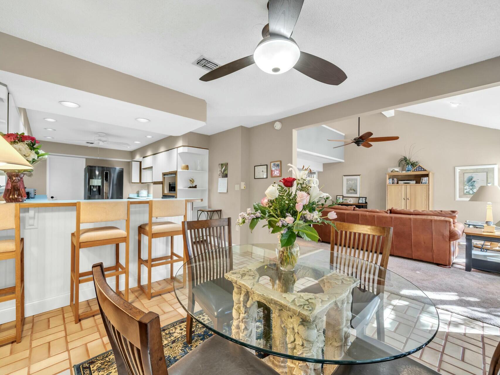808 Dawn Lane