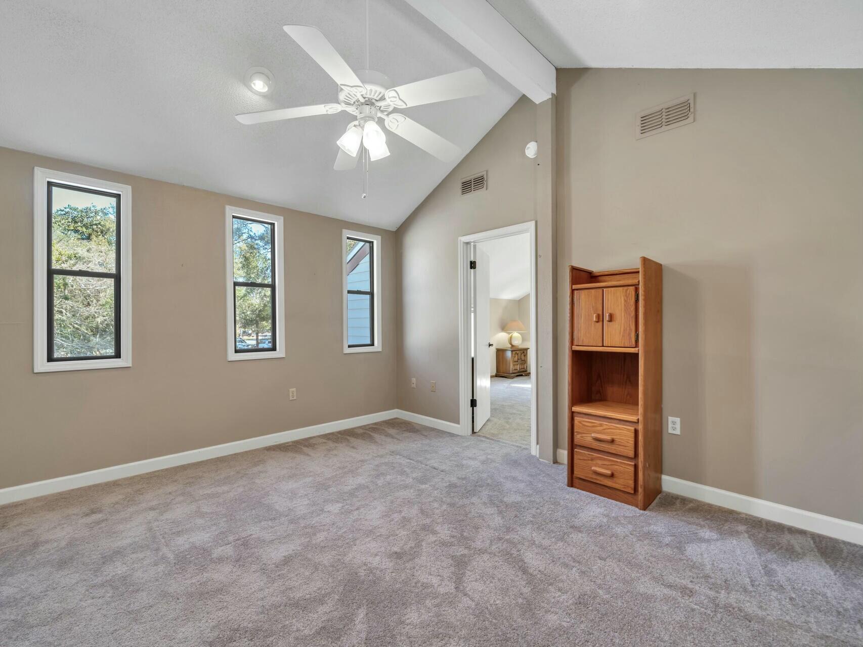 808 Dawn Lane