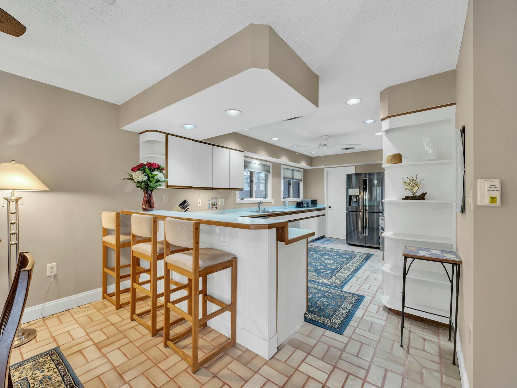808 Dawn Lane