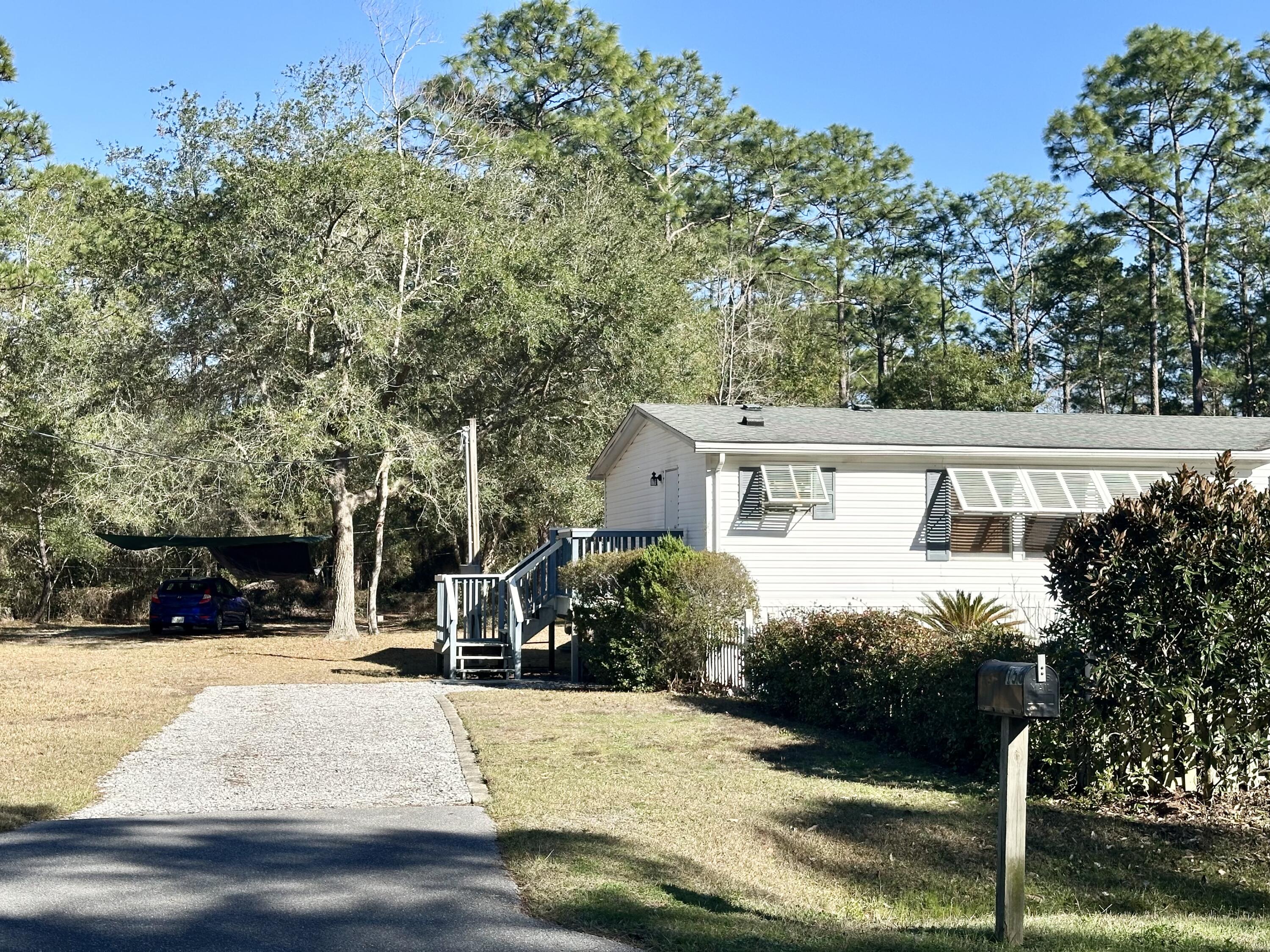 156 Oak Avenue