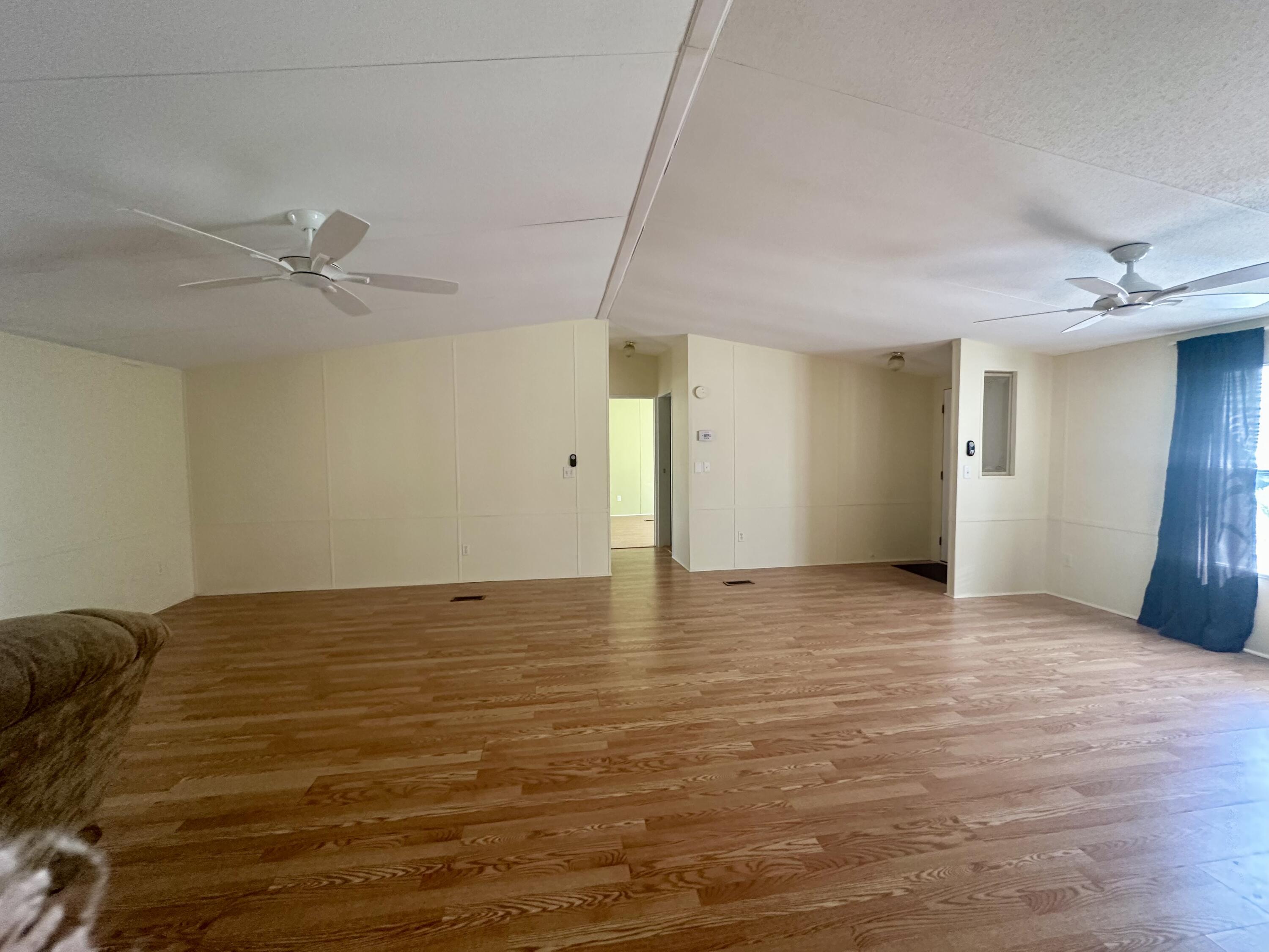 156 Oak Avenue