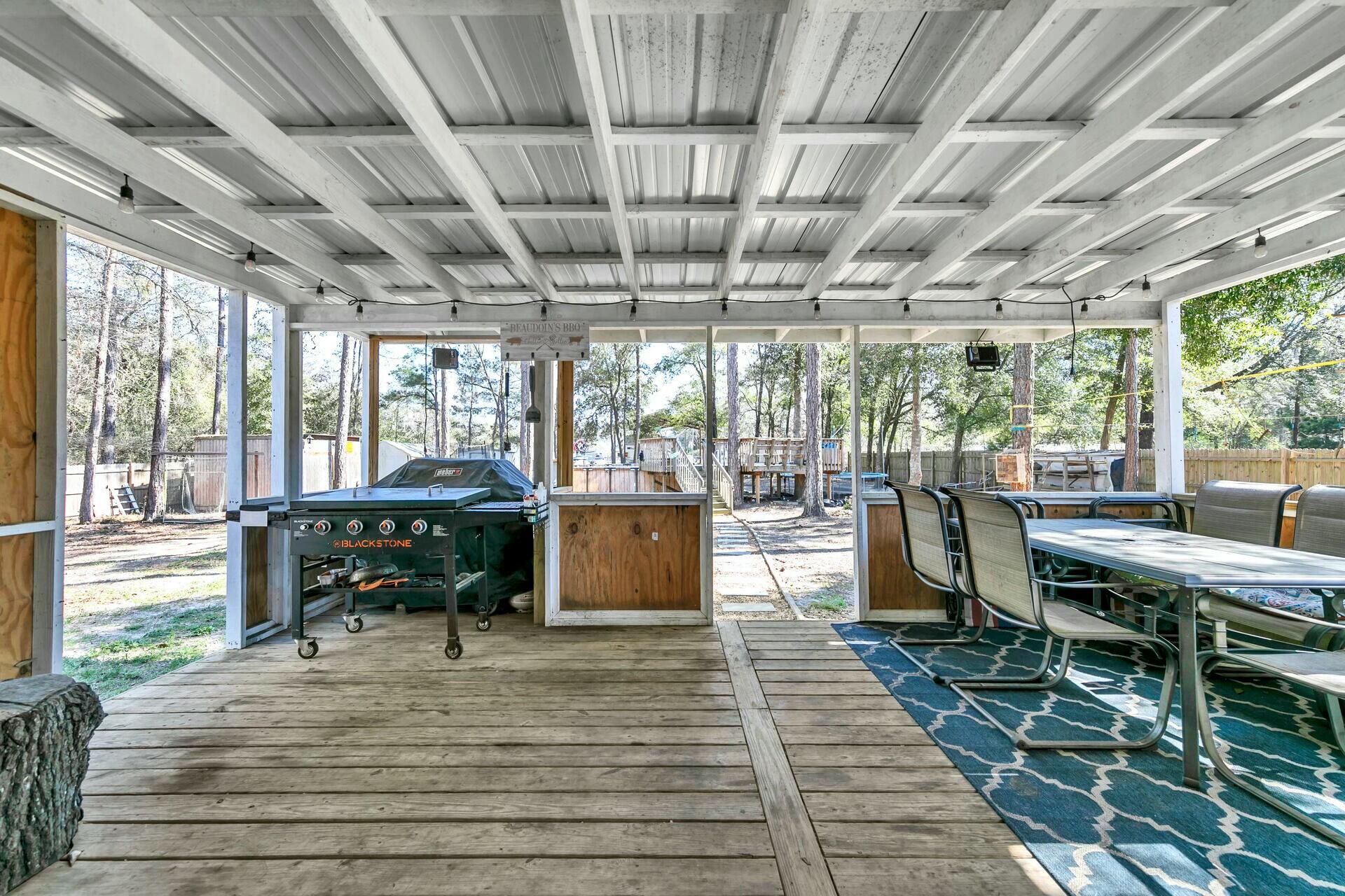 64 Creekside Waterview Court
