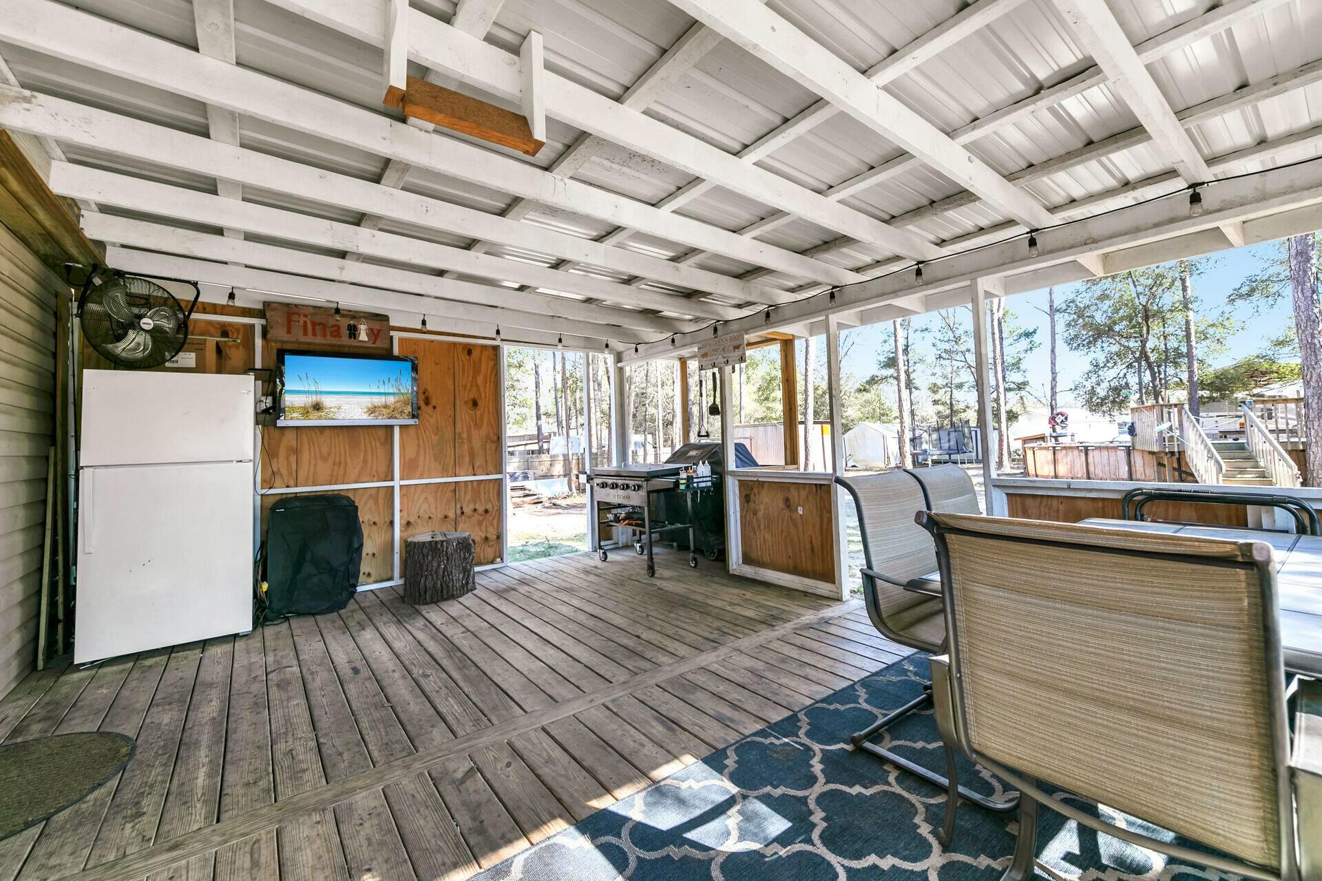 64 Creekside Waterview Court