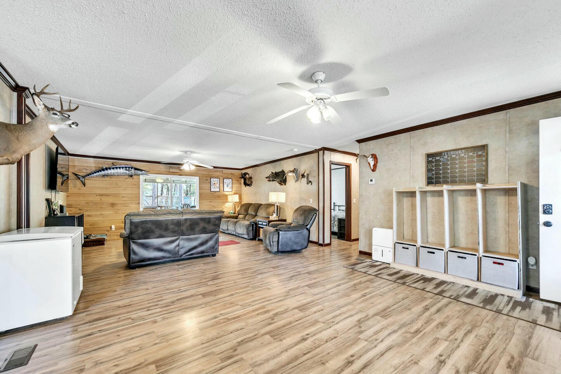 64 Creekside Waterview Court