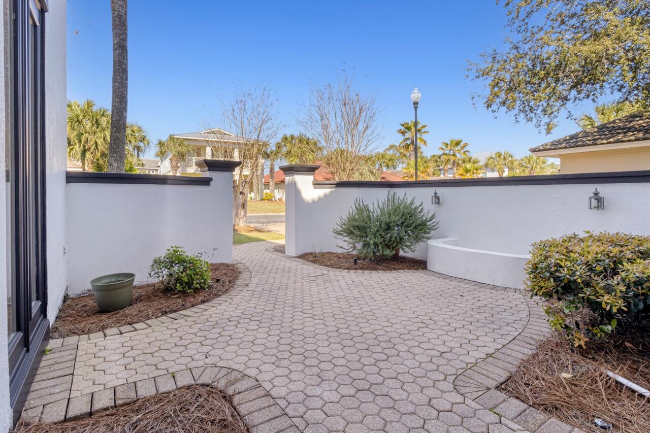 4633 Paradise Isles Isle
